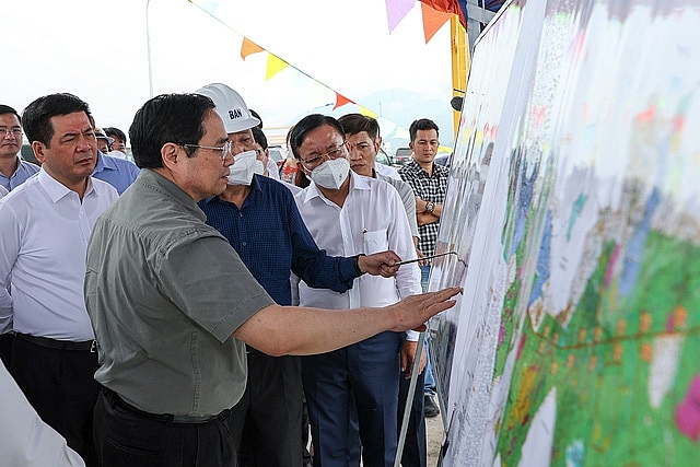 Thủ tướng Phạm Minh Chính: Đề nghị nghiên cứu khả năng phát triển điện mặt trời của hồ chứa nước Sông Cái