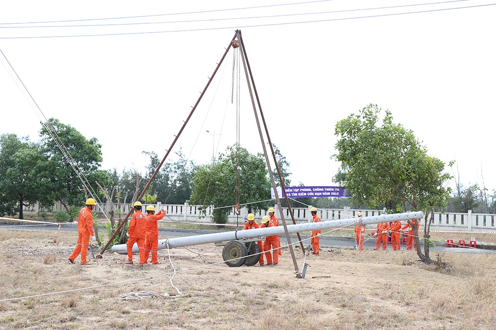 Ngành điện ứng phó, khắc phục hậu quả mưa lũ