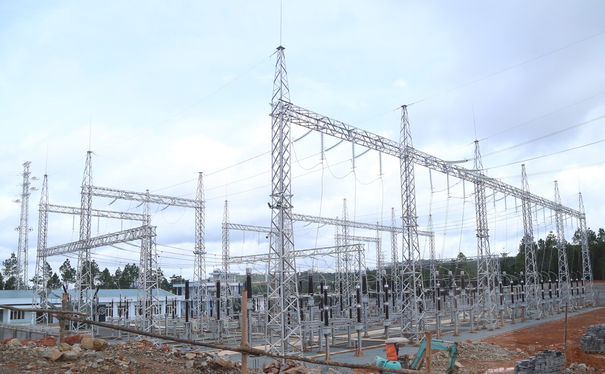 Đóng điện trạm biến áp 110kV Nhà máy điện gió Liên Lập (Quảng Trị)